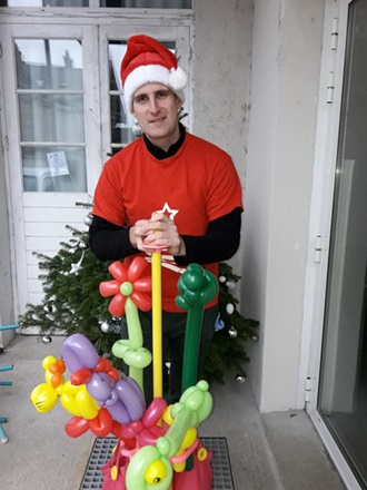 animation sculpteur sur ballons arbre de noel